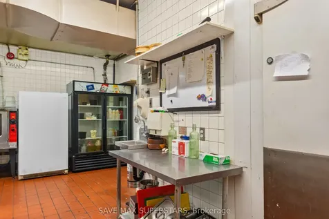 353 Duckworth Street Barrie ON L4M 5C2