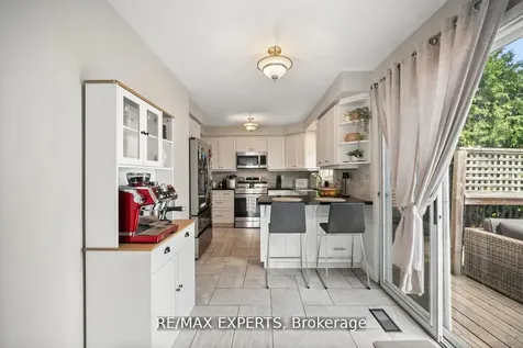 11 Penton Drive Barrie ON L4N 7A3