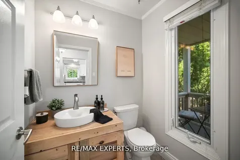 11 Penton Drive Barrie ON L4N 7A3