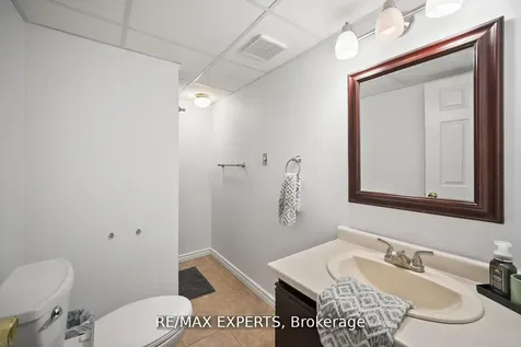 11 Penton Drive Barrie ON L4N 7A3