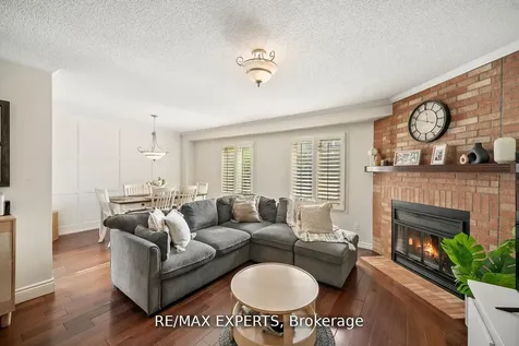 11 Penton Drive Barrie ON L4N 7A3