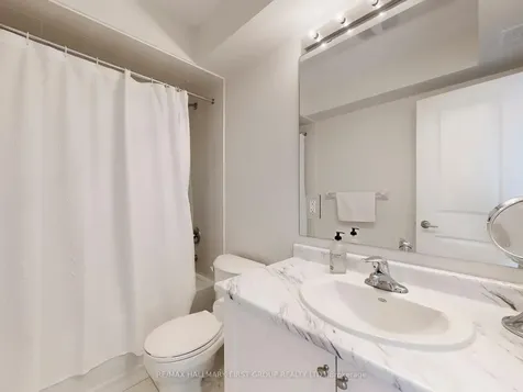 18 Ludlow Drive Barrie ON L9J 0L8