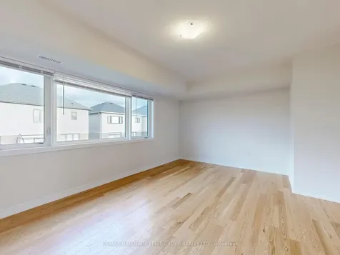 18 Ludlow Drive Barrie ON L9J 0L8