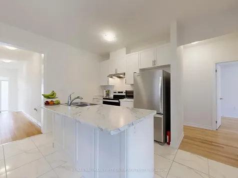 18 Ludlow Drive Barrie ON L9J 0L8