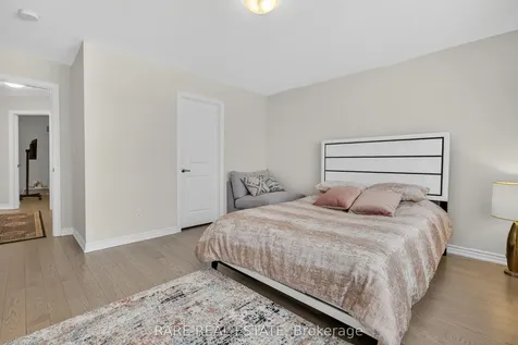 25 Rochester Drive Barrie ON L9J 0V9