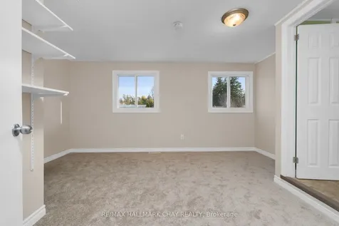 32 Janice Drive Barrie ON L4N 5N4