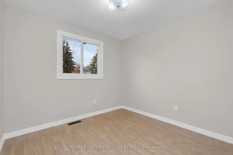 32 Janice Drive Barrie ON L4N 5N4