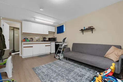 32 Janice Drive Barrie ON L4N 5N4