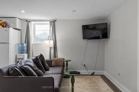 215 Rose Street Barrie ON L4M 2T8