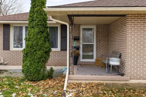 215 Rose Street Barrie ON L4M 2T8