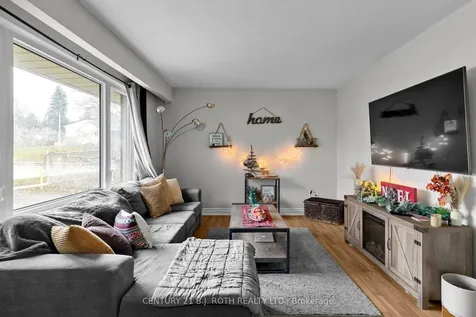 215 Rose Street Barrie ON L4M 2T8