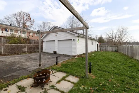 215 Rose Street Barrie ON L4M 2T8