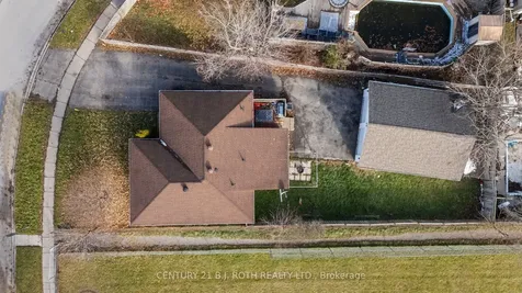 215 Rose Street Barrie ON L4M 2T8