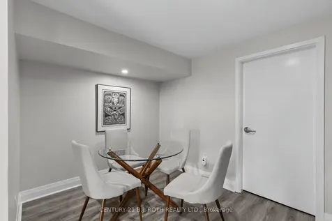 215 Rose Street Barrie ON L4M 2T8