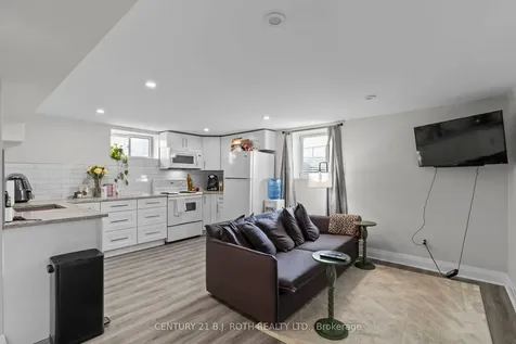 215 Rose Street Barrie ON L4M 2T8