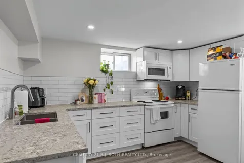 215 Rose Street Barrie ON L4M 2T8