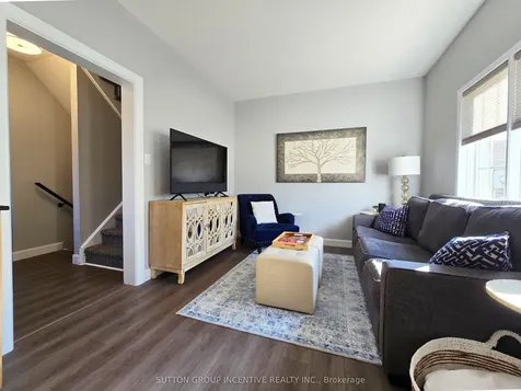 30 Bruce Crescent Barrie ON L4N 8T8