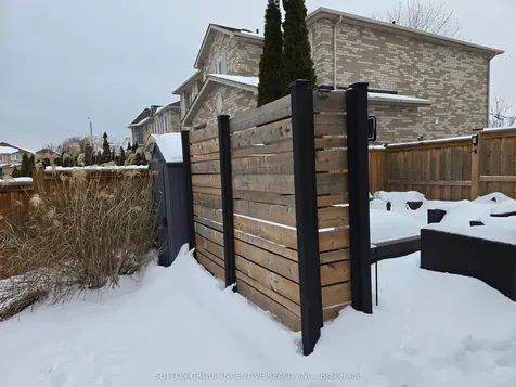 30 Bruce Crescent Barrie ON L4N 8T8