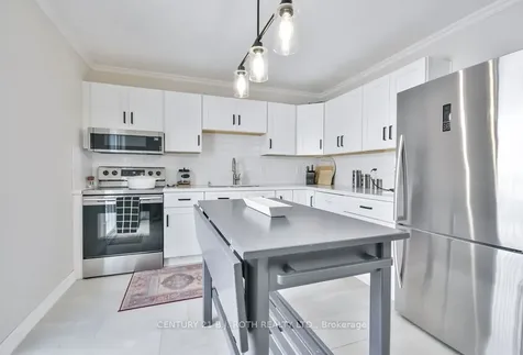 57 D'ambrosio Drive Barrie ON L4N 6V4