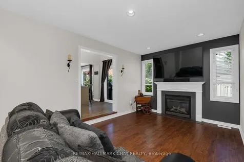 3 Meyer Avenue Barrie ON L4M 6X2