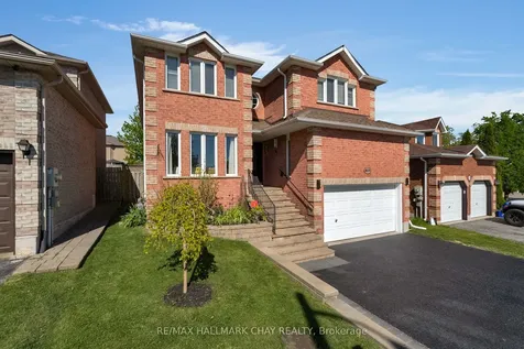 3 Meyer Avenue Barrie ON L4M 6X2