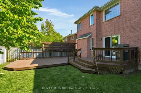 3 Meyer Avenue Barrie ON L4M 6X2