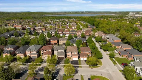 3 Meyer Avenue Barrie ON L4M 6X2