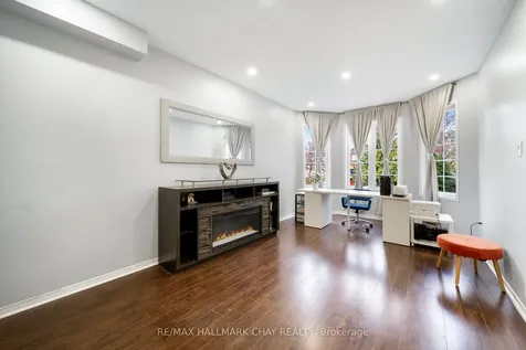 56 Hubbert Crescent Barrie ON L4N 9M4