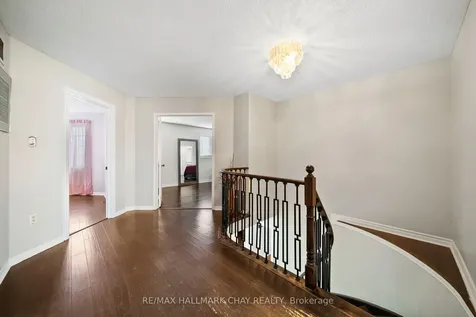 56 Hubbert Crescent Barrie ON L4N 9M4