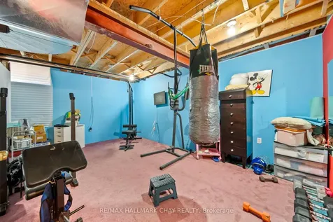 56 Hubbert Crescent Barrie ON L4N 9M4