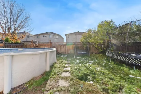 56 Hubbert Crescent Barrie ON L4N 9M4