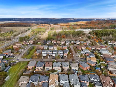 56 Hubbert Crescent Barrie ON L4N 9M4