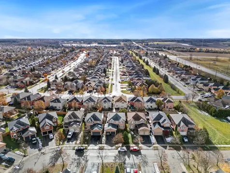 56 Hubbert Crescent Barrie ON L4N 9M4