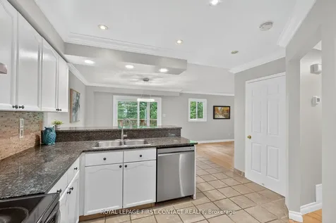 101 Browning Trail Barrie ON L4N 6J4