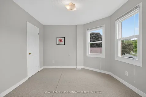 101 Browning Trail Barrie ON L4N 6J4