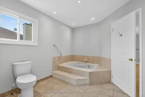 101 Browning Trail Barrie ON L4N 6J4