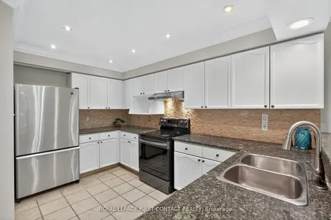 101 Browning Trail Barrie ON L4N 6J4