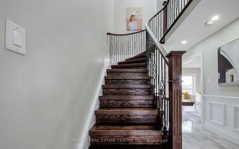 11 Priscilla's Place Barrie ON L4N 5X4