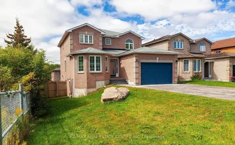 11 Priscilla's Place Barrie ON L4N 5X4