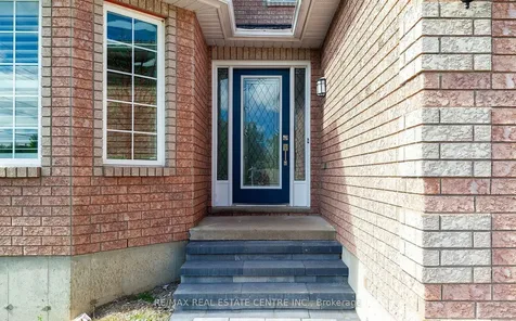 11 Priscilla's Place Barrie ON L4N 5X4