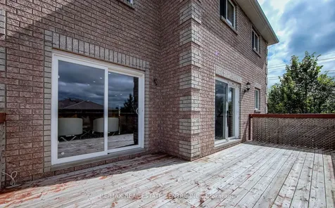 11 Priscilla's Place Barrie ON L4N 5X4