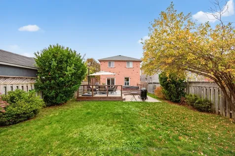 136 Violet Street Barrie ON L4N 9M7