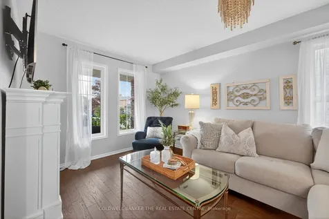 136 Violet Street Barrie ON L4N 9M7