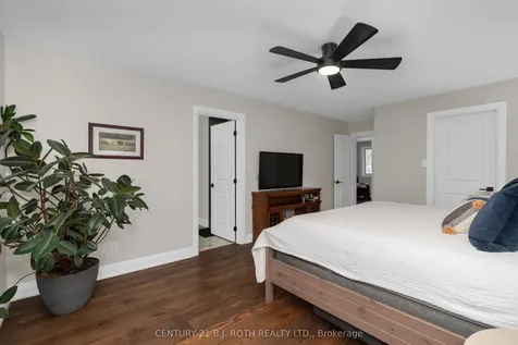 14 Brookfield Crescent Barrie ON L4N 9R4