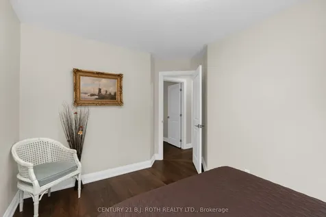 14 Brookfield Crescent Barrie ON L4N 9R4