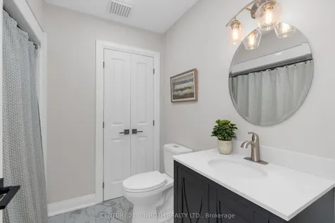 14 Brookfield Crescent Barrie ON L4N 9R4