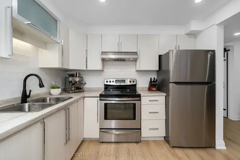 14 Brookfield Crescent Barrie ON L4N 9R4