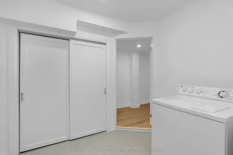 14 Brookfield Crescent Barrie ON L4N 9R4