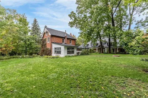 133-135 Mulcaster Street Barrie ON L4M 3M8