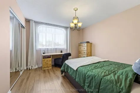 73 Rundle Crescent Barrie ON L4N 8E6